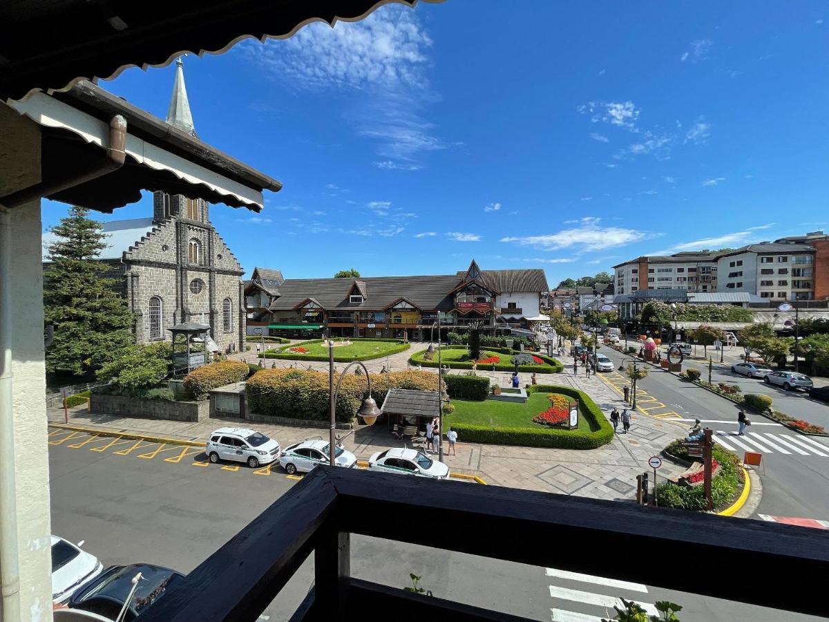 Apartamento Oppitz - No Coracao De Gramado Junto Da Rua Coberta Daire Dış mekan fotoğraf