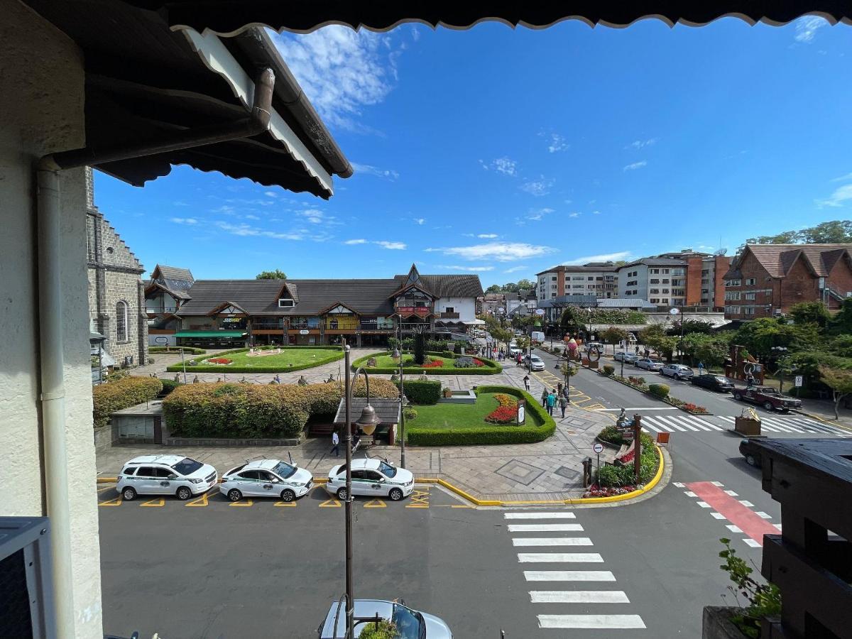 Apartamento Oppitz - No Coracao De Gramado Junto Da Rua Coberta Daire Dış mekan fotoğraf